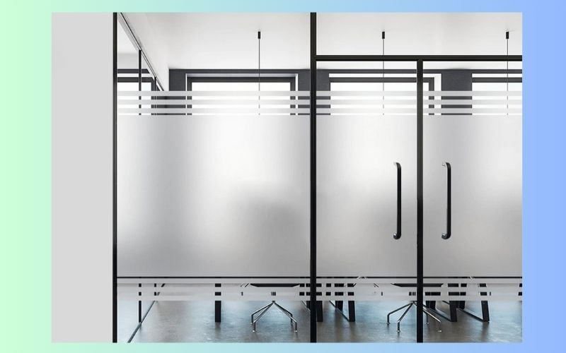 Decal mờ có viền đen sang trọng
